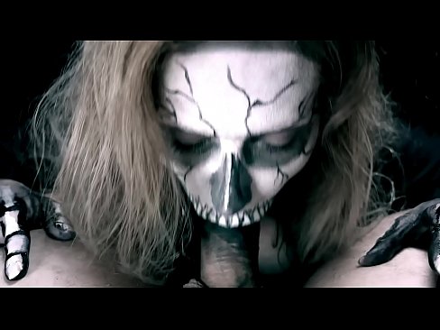 ❤️ Demoon meisie suig haan met haar swart mond en sluk cum. ❤️ Superseks op af.sexindrag.ru ️❤